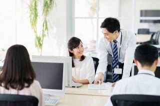 まずは求人サイトで現在募集中の職種をチェックしてください！